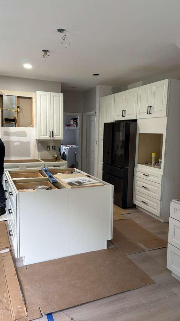 Kitchen Cabinet Installation
