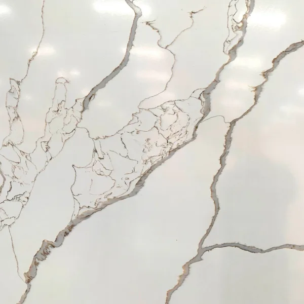 Calacatta Sponda Gold quartz color swatch